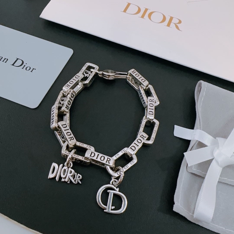 chr1st1an D10r necklaces
